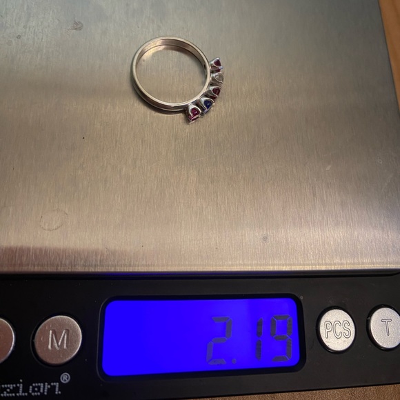 EUC 14k Gold ring diamond, sapphire, ruby & Garnet- 2.2 grams - Picture 12 of 12
